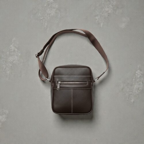 Sacoche Homme en Cuir de Vachette Compacte