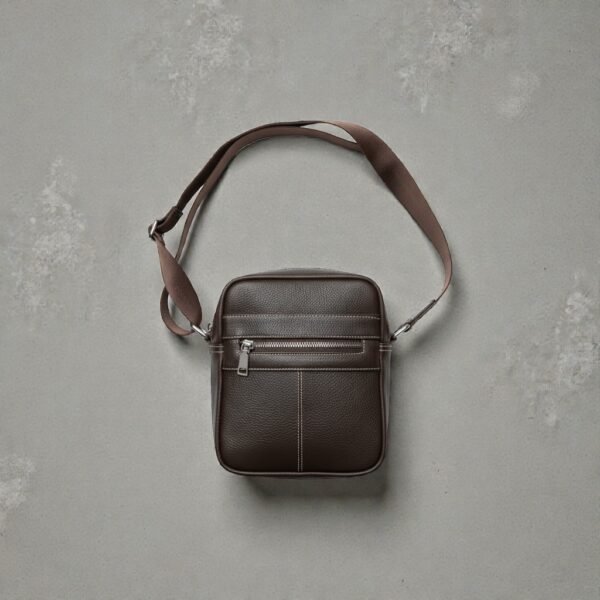 Sacoche Homme en Cuir de Vachette Compacte