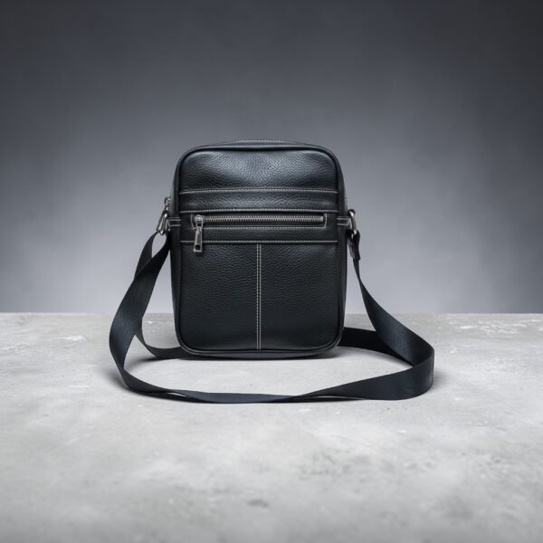 Sacoche Homme en Cuir de Vachette Compacte