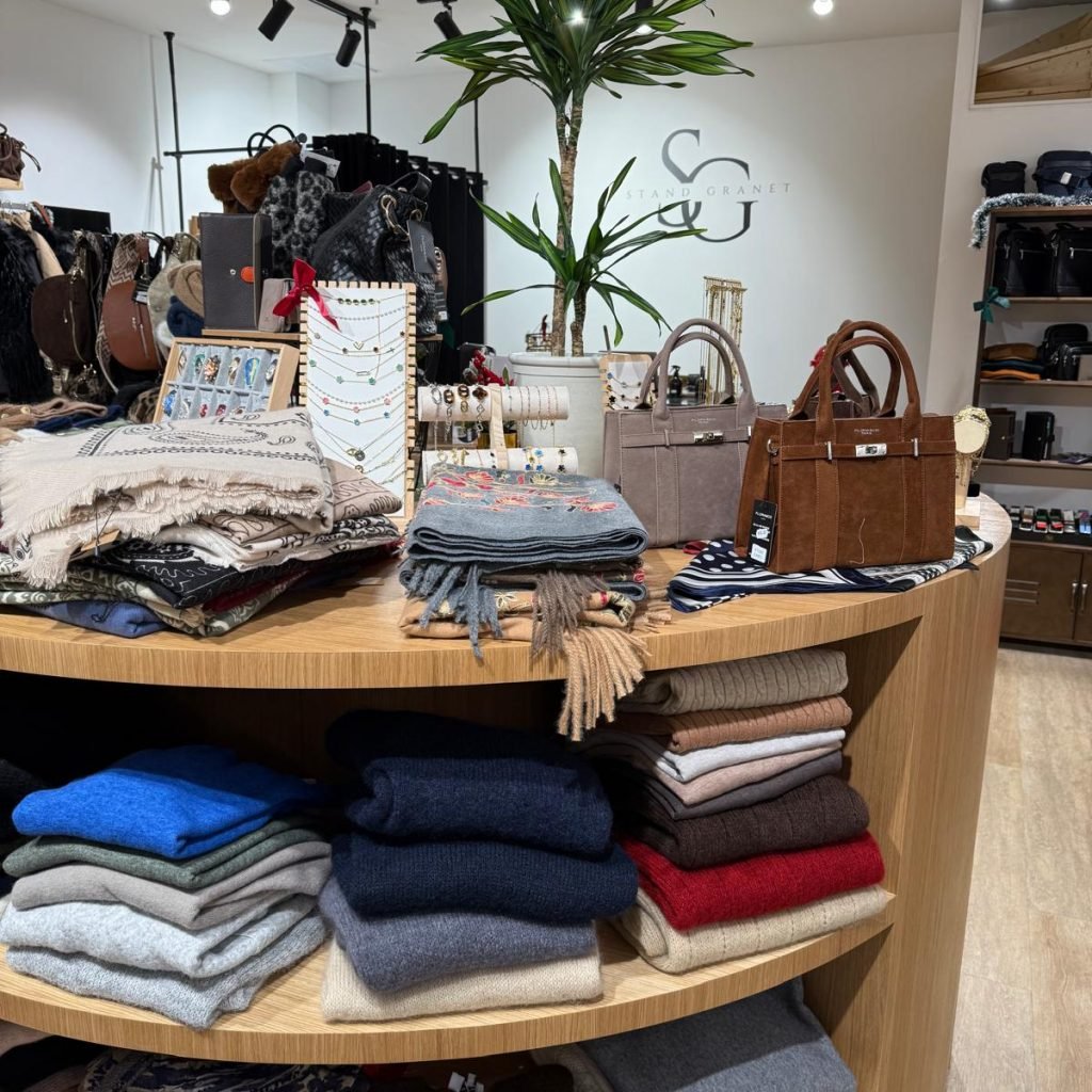 WhatsApp Image 2025-12-17 at 06.06.56 (2)